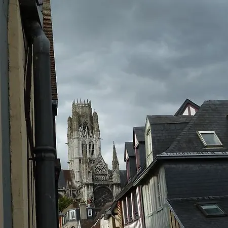 Dans L'atelier De R 3* Руан