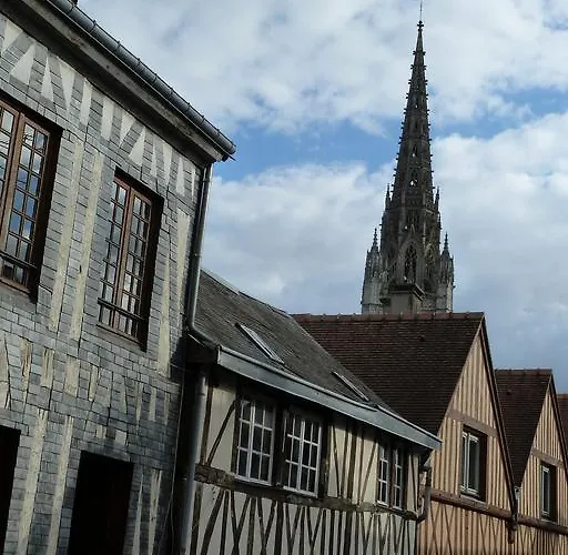 乌内查姆布里丹斯拉特列尔德尔住宿加早餐旅馆 住宿加早餐酒店 鲁昂